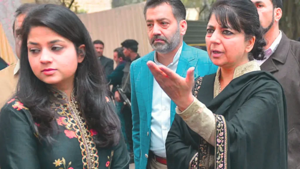 इल्तिज़ा मुफ़्ती का जीवन परिचय | Iltija Mufti Biography in Hindi 2025 2 Iltija Mufti Political Journey