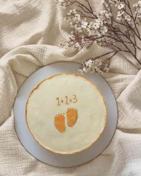 BeigeandBlackScrapbookFilmPhotoCollagePortraitInstagramPos