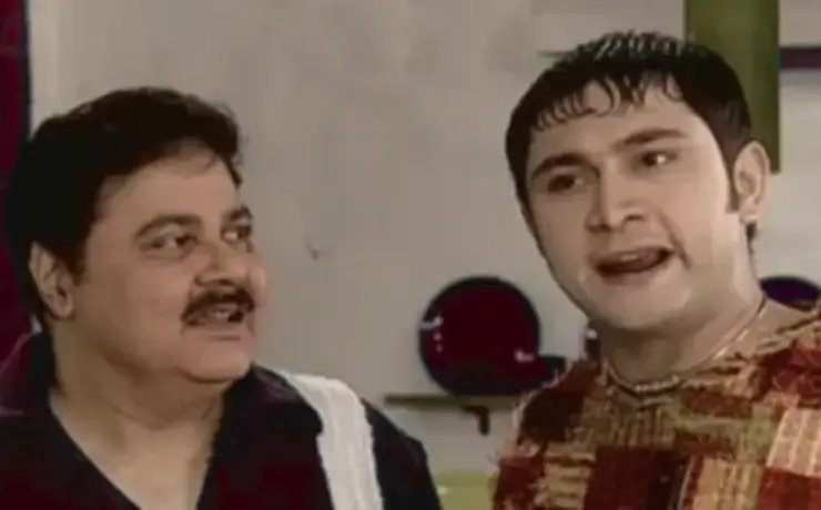 जानिए कितनी संपत्ति छोड़कर गए सतीश शाह | Satish Shah Biography, Death, Net Worth, Family, Career & More 4 Satish Shah in Sarabhai vs Sarabhai