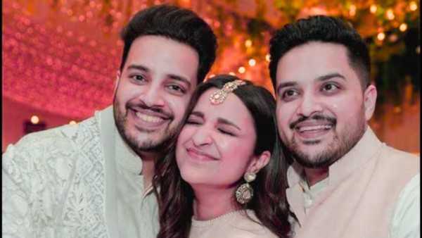 Parineeti Chopra News 2025, Age, Height, Husband, Baby, Family and More: परिणीति चोपड़ा की जीवनी 5 Parineeti Chopra with Brother Shivang and Sahaj