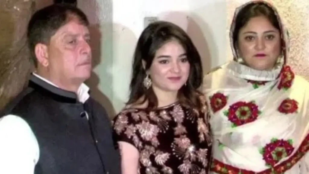 Zaira Wasim with Father & Mother 