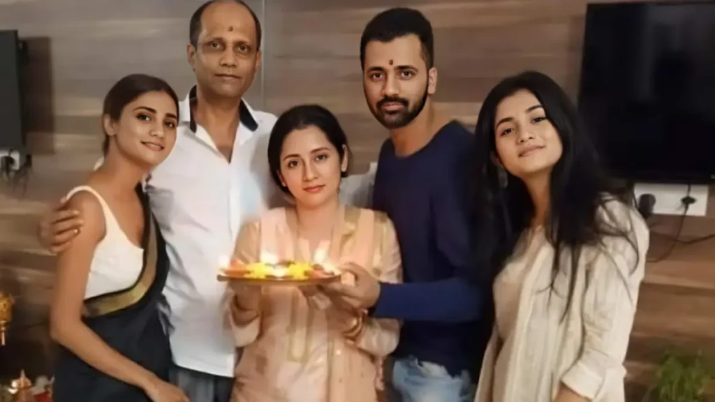 Ashlesha Thakur Family 