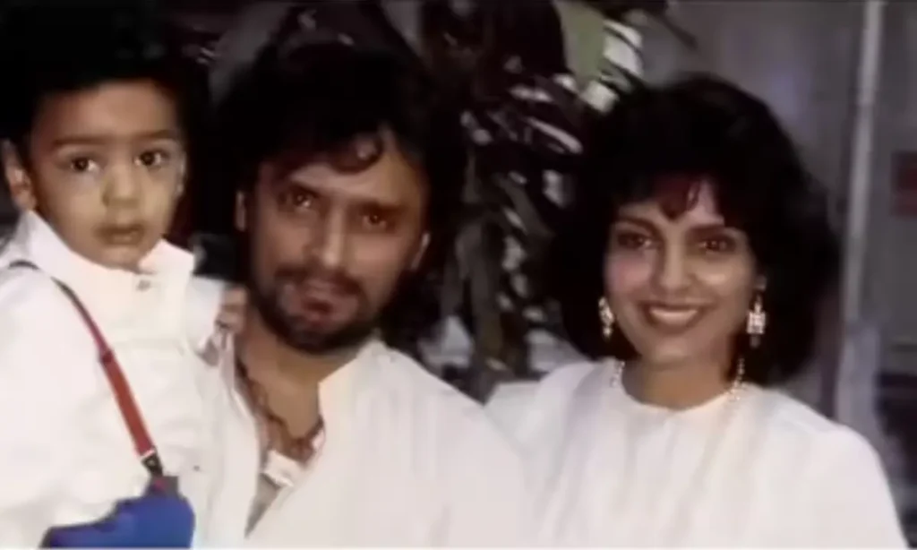 ज़ीनत अमान बायोग्राफी: 74 साल की उम्र में 2025 कमबैक, संजय खान विवाद, नेट वर्थ ₹80 करोड़ | Zeenat Aman Biography in Hindi 2 Zeenat Aman with Husband Mazahar Khan