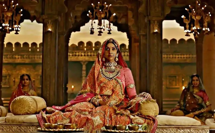 अनुप्रिया गोयनका की आयु, शिक्षा, पति, हाइट, धर्म, जाति, करियर, नेट वर्थ | Anupriya Goenka Biography in HIndi 4 Anupriya Goenka In