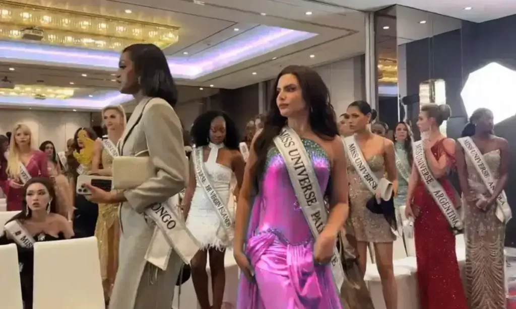 मिस यूनिवर्स 2025 में बड़ा विवाद: मिस मैक्सिको फातिमा बोश ने थाई डायरेक्टर नवत पर लगाए अपमान के आरोप | Mis Universe 2025 Vivad 2 Mis Universe 2025