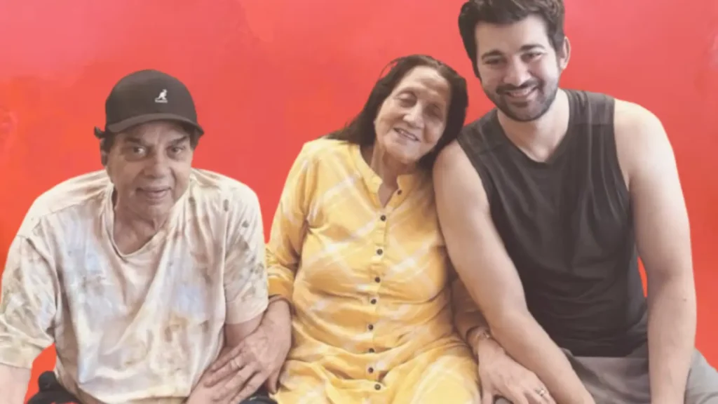 धर्मेंद्र की पहली पत्नी प्रकाश कौर की उम्र 2025: 71 साल पुरानी शादी का अनसुना राज | Dharmendra's first wife Prakash Kaur's Age 3 Prakash Kaur with Dharmendra