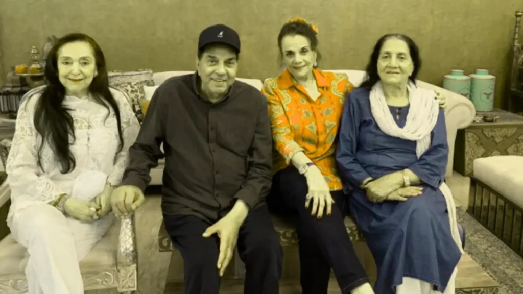 धर्मेंद्र की पहली पत्नी प्रकाश कौर की उम्र 2025: 71 साल पुरानी शादी का अनसुना राज | Dharmendra's first wife Prakash Kaur's Age 4 Prakash Kaur with Her Daughter & Dharmendra