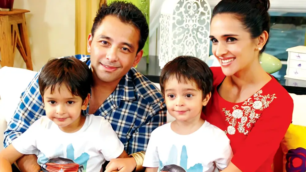 तारा शर्मा का जीवन परिचय: आयु, प्रारम्भिक जीवन, शिक्षा, परिवार, करियर, नेट वर्थ, पति और संतान 5 Tara Sharma Husabnd