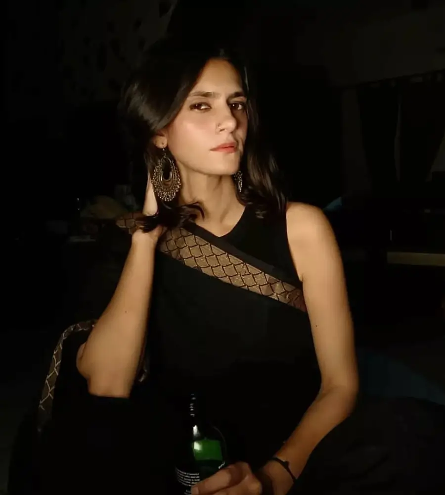 रुनझुन शर्मा (Runjhun Sharma), क्यों वायरल हो रही हैं? | Runjhun Sharma Biography in Hindi 1 Runjhun Sharma