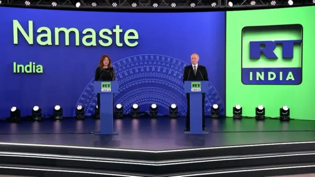 रुनझुन शर्मा (Runjhun Sharma), क्यों वायरल हो रही हैं? | Runjhun Sharma Biography in Hindi 3 Runjhun Sharma with Vladimir Putin