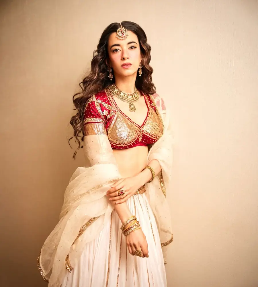 सबा आज़ाद की बायोग्राफी: हाइट, उम्र, बॉयफ्रेंड, परिवार, धर्म, नेट वर्थ और भी बहुत कुछ | Saba Azad Biography in Hindi 1 Saba Azad